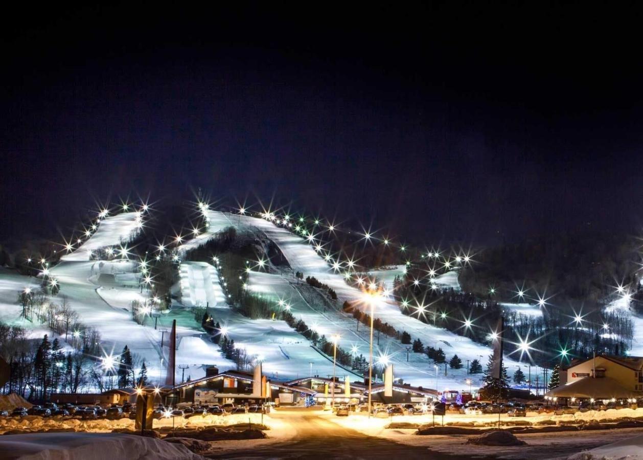 스톤햄 Ski-In, Ski-Out Chaleureux Studio Loft Au Pied Des Pistes De Ski 아파트 외부 사진
